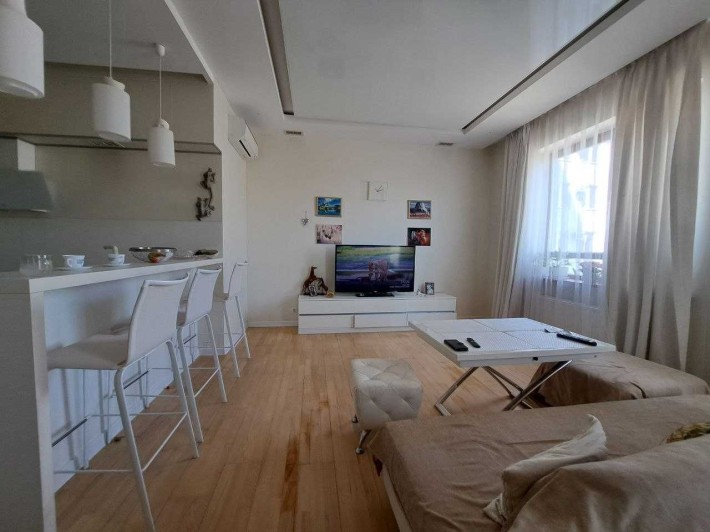 Продам 2 кімн квартиру Центр, пер Банный 1,  Будинок на Набережній - фото 1