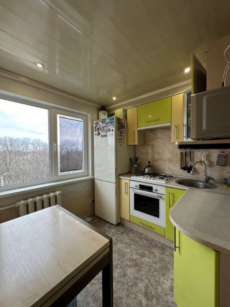 Продам 3к м. Индустриальная - фото 1