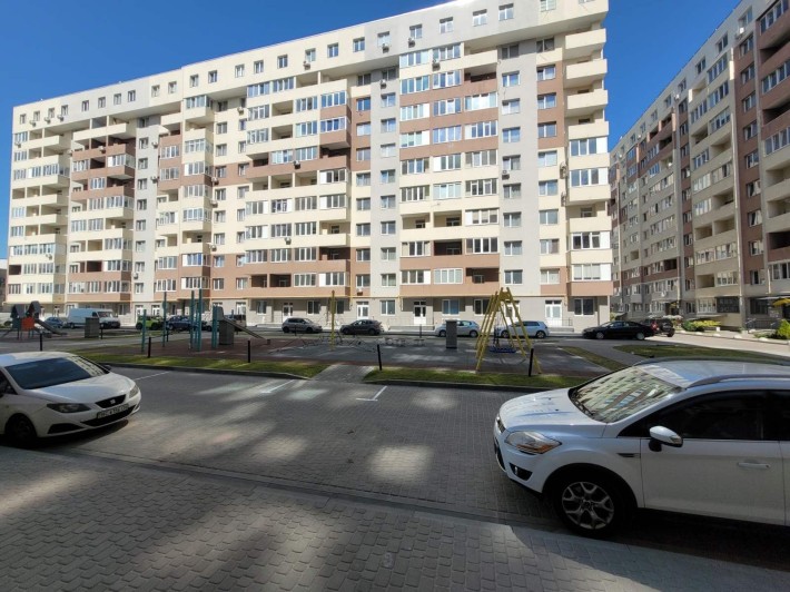 Продаж 1 кім. квартири вул.Угорська 38м  53тис новобуд зданий - фото 1