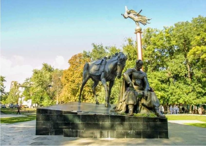 Срочная продажа перспективной квартиры в самом центре Одессы ! - фото 1