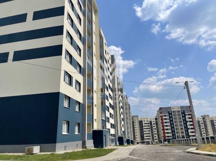 Продам 2 к.кв. 57м2 ЖК Победы Людвига Свободы Алексеевка 10711 - фото 1