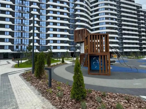 Продаж 2-к квартири вул. Воскресенська 2а Киев