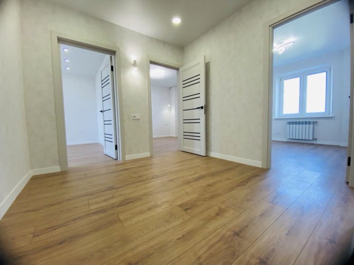Продажа трехкомнатной чешки 70 кв.м. Херсонское шоссе - фото 1