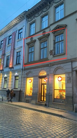 Квартира в центрі - фото 1