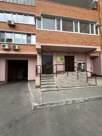 Продається 3 кк в Новобудові по вулиці Водопровідна - фото 1