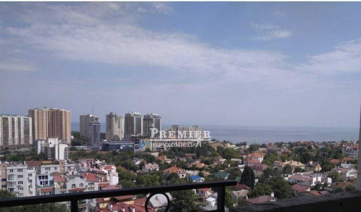 3 кімнатна квартира у новобудівлі з видом на місто та море - фото 1