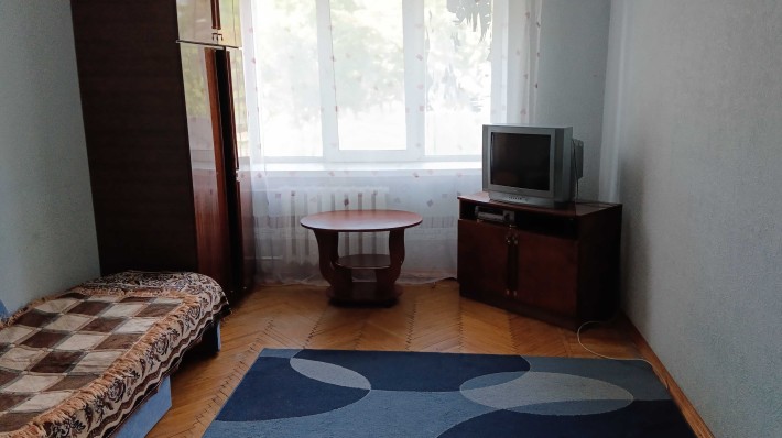 Продам 1к.кв по пр.Петра Григоренко в жилом состоянии - фото 1