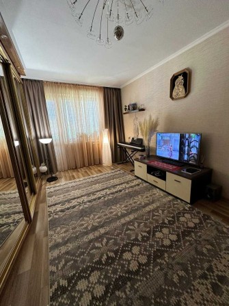 Продаж 2 кімнатної квартири з хорошим ремонтом - фото 1