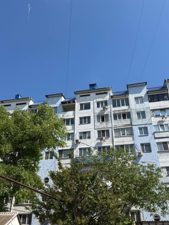 Продам большую 2-х комнатную квартиру на Парковой.(139-857) - фото 1
