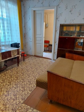 Продаю 2-кімнатну квартиру центр - фото 1