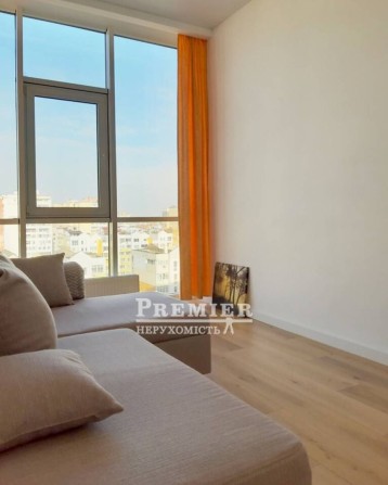 Продам 2х комнатную квартиру с ремонтом на Сахарова - фото 1