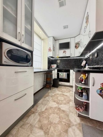 Продам большую 3к квартиру р-н Медкомплекса. Сертификат + - фото 1