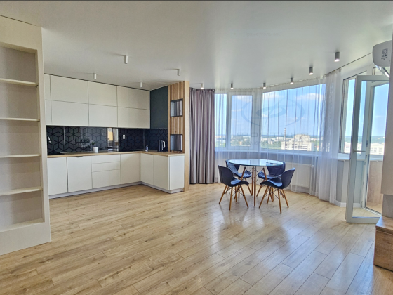 НЕЙМОВІРНА 2кім.кв з ПАНОРАМНИМ видом на місто Черкаси