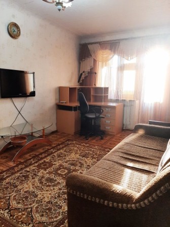 Продам 2-х к. свою  возле метро Армейская. Сертификат - фото 1