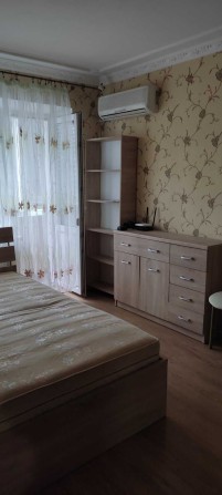 Продаю в Корабельном районе 2-х к. квартиру. - фото 1