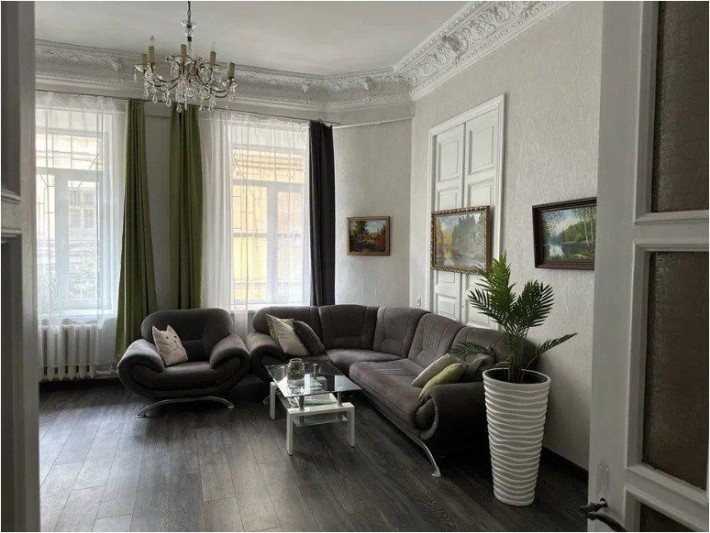 Продам 4 комнатную квартиру - фото 1