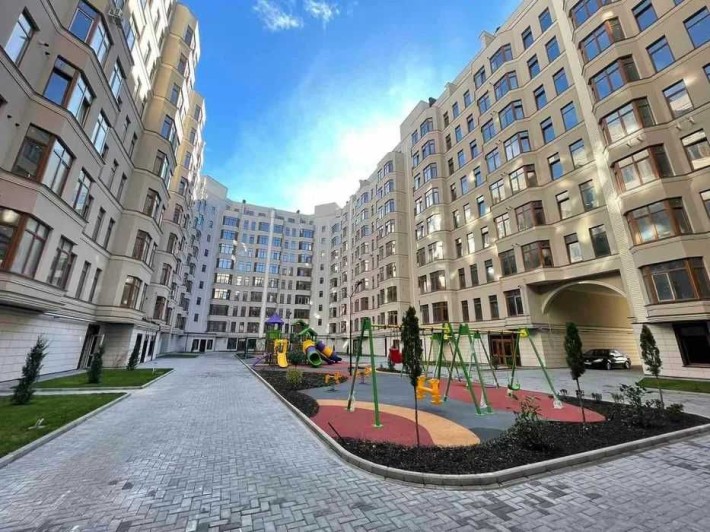 Квартира біля моря в ЖК «Авіньйон», паркінг та охорона - фото 1