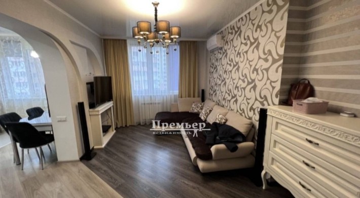 Продам срочно 2шку на Таирова в новом доме ремонт - фото 1