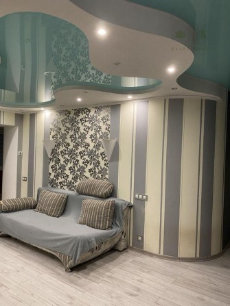 Продам 3к квартиру с евроремонтом ул. Есенина, 15 - фото 1
