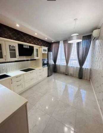 Продам 3х кімн. квартиру з ремонтом біля парку Перемогі - фото 1