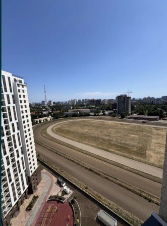 2-кімнатна квартира в 61 Перлині на Краснова - фото 1
