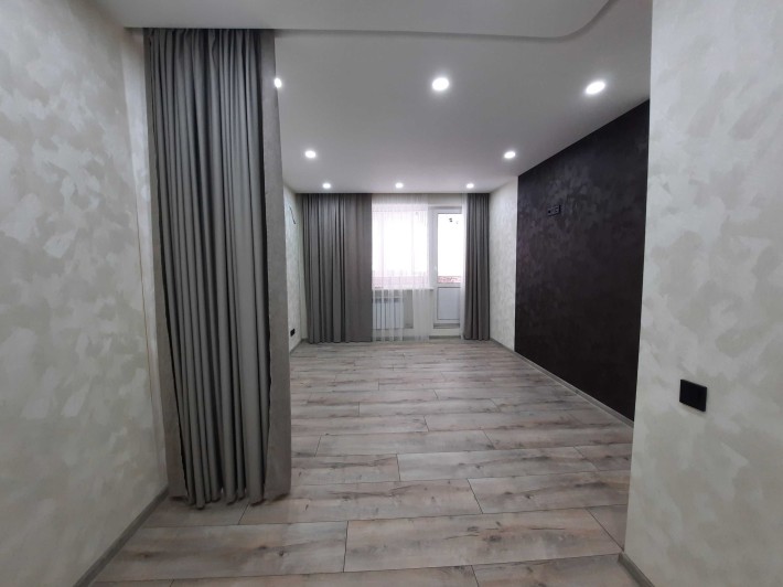 Продам 1к квартиру великої площі з новим ремонтом! - фото 1