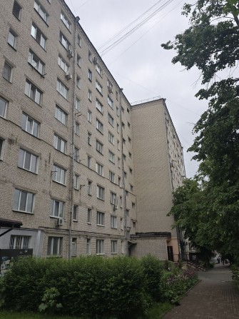 Аренда 2-ком.кв гостинки 30м, 6/9 Вишневое центр--свободная - фото 1