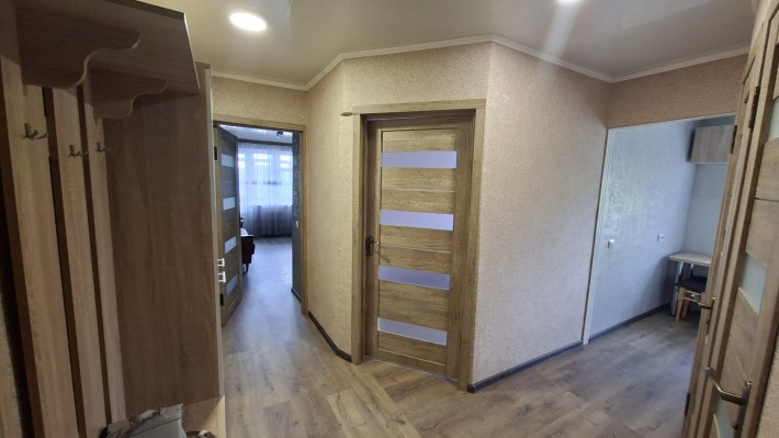 Оренда 3км.кв. Поруч центр, Меблі. Техніка.Індивідуальне. - фото 1