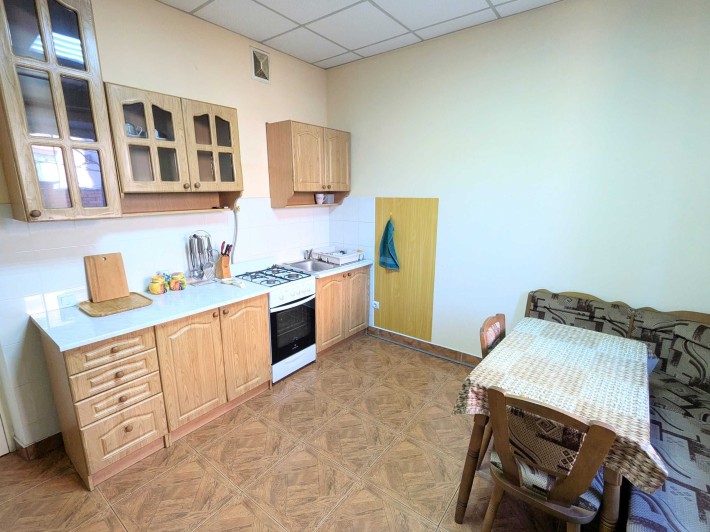 2к. квартира з автономним опаленням в центрі - фото 1