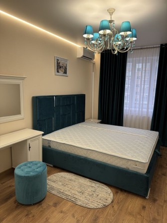 Оренда 2- х к. кв. в центі міста по вул. Мельника. ПЕРША ЗДАЧА. - фото 1