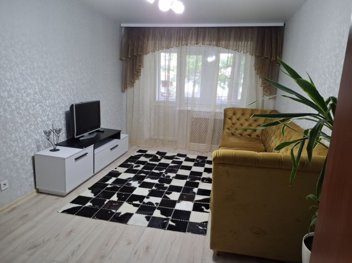 Полтава. 2ком с балконом большим. Ул Стешенка 22000 1эт 5эт дома. - фото 1