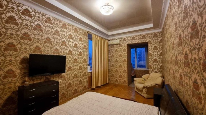 Комфортна, 2-кімн. квартира в самому центрі міста, вул. Антоновича  28 - фото 1