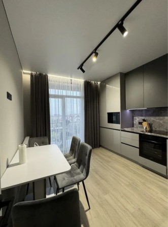 Оренда просторої однокімнатної. ЖК Crystal. 45 м.кв. - фото 1
