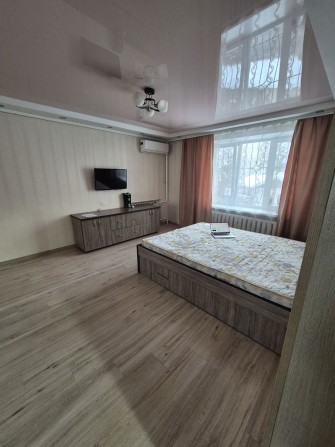 Здаємо класну 1к.кв-ру,ЦЕНТР,Л.Українки/Покровська - фото 1