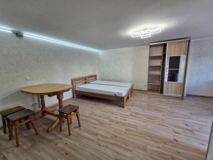 Оренда однокімнатної квартири в приватному секторі, рн Старе місто - фото 1