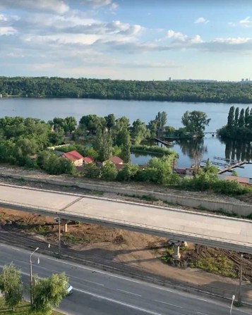Сдается 1 комн. квартира с видом на Днепр на набережной 44 кв. м - фото 1