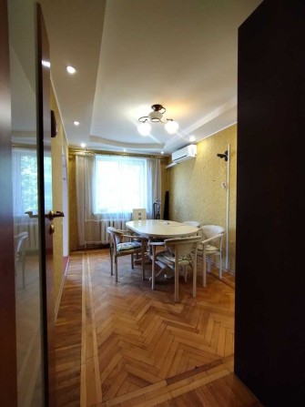 Здам простору 3-кімнатну квартиру 59 м² на вул. Отакара Яроша, 5 - фото 1