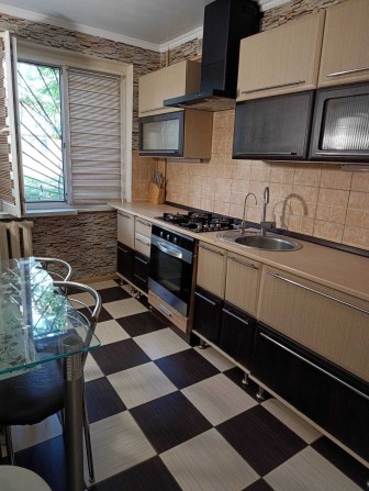Аренда квартиры 2 комнатная 1 этаж , 47 кв м - фото 1