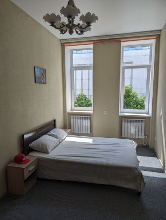 Однокімнатна в центрі біля ТЦ Форум (без комісії) - фото 1