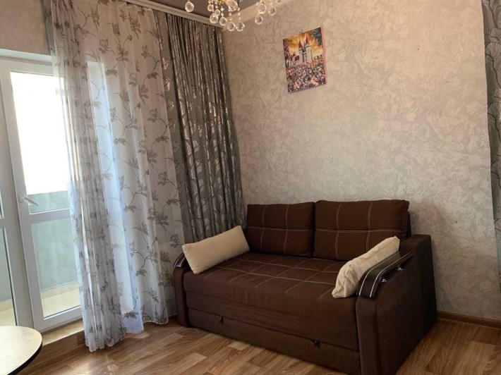 Сахарова/Бочарова, уютная квартира на 4 эт, с балконом - фото 1