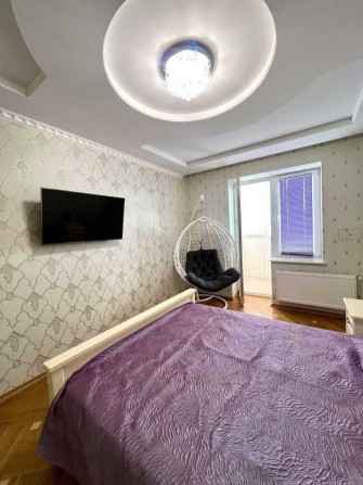 Оренда 2х-кімнатної квартири по вул Жасминова 5Б - фото 1