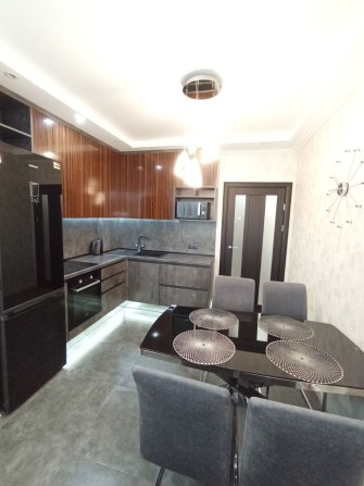 Красивая 1 комн Черёмушки Бреуса Рекордная - фото 1