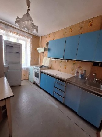 Сдается 3 ком. кв. в Корабельном районе  ул.Олега Ольжича 3  
6000 грн - фото 1