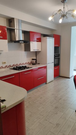 Аренда! Квартира в ЖК Вернисаж на Костанди 199 - фото 1