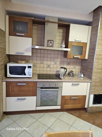 3 комнатная с ремонтом - фото 1