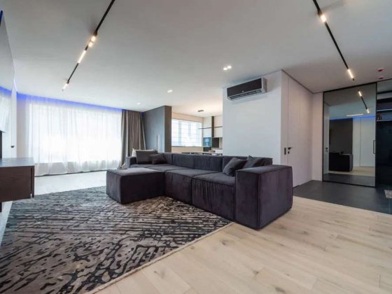 Продаж 4-к квартири просп. Оболонський 26