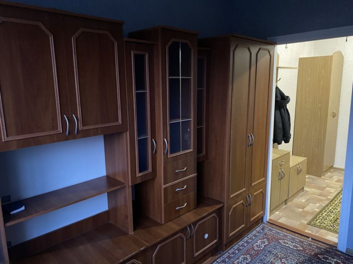 Здам кімнату в гуртожитку 18кв.м. Для дівчини - фото 1