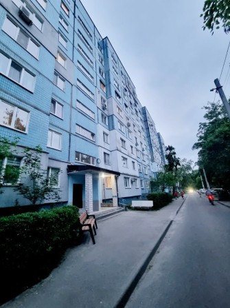 Сдам комнату в 3-х км квартире! Ж.М.Парус ! - фото 1