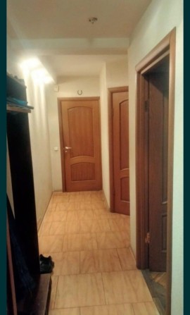 Здам кімнату в трьох кімнатній квартирі без хазяїв! - фото 1