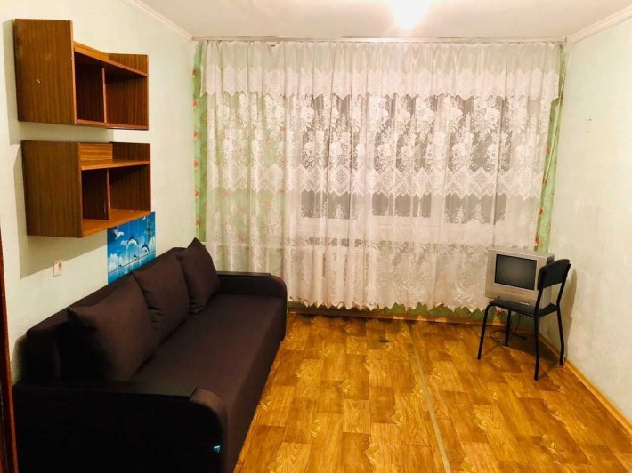 Королева академіка, 9а, гуртожиток, швидкісний трамвай - фото 1